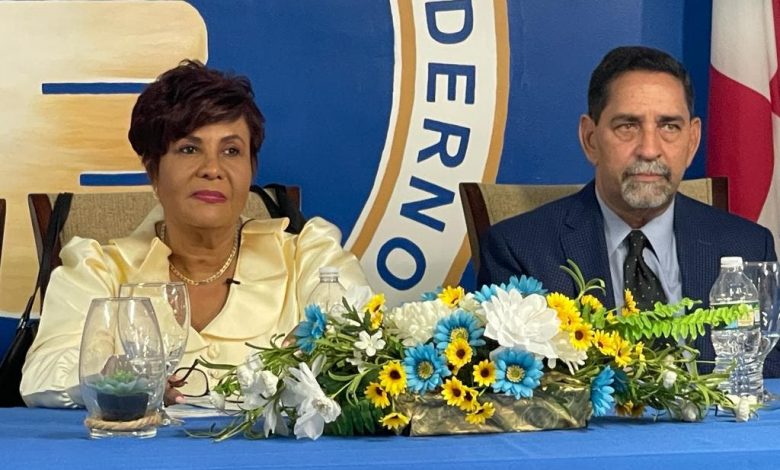 Josefa Castillo reconoce aporte económico de la diáspora, más la “remesa de bolsillo”