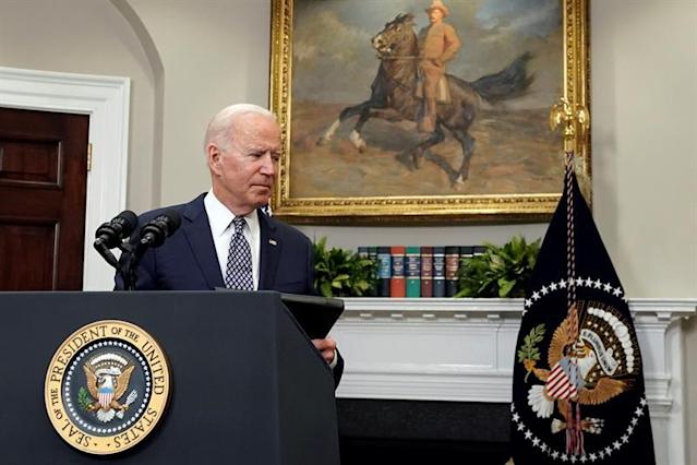 Biden recibe informe de inteligencia sin conclusión sobre el origen de covid