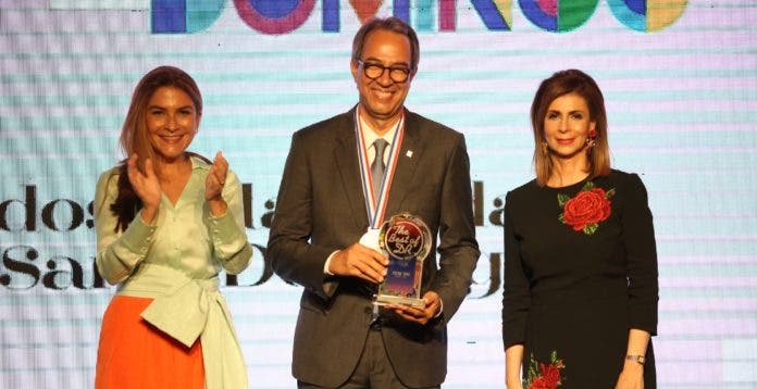 Carolina Mejía, José Mármol y Patricia de Moya.