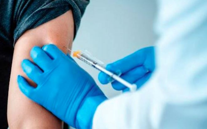Solo una de cada cinco personas está vacunada contra COVID-19 en Latinoamérica y el Caribe
